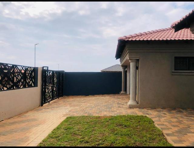 3 BEDROOM PROPERTY TO RENT IN DAWN PARK